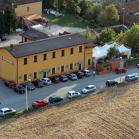Albergo Escondido Soresina Buitenkant foto