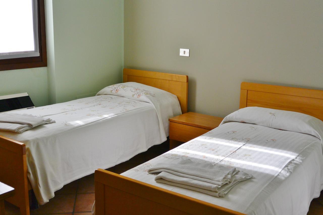 Albergo Escondido Soresina Buitenkant foto