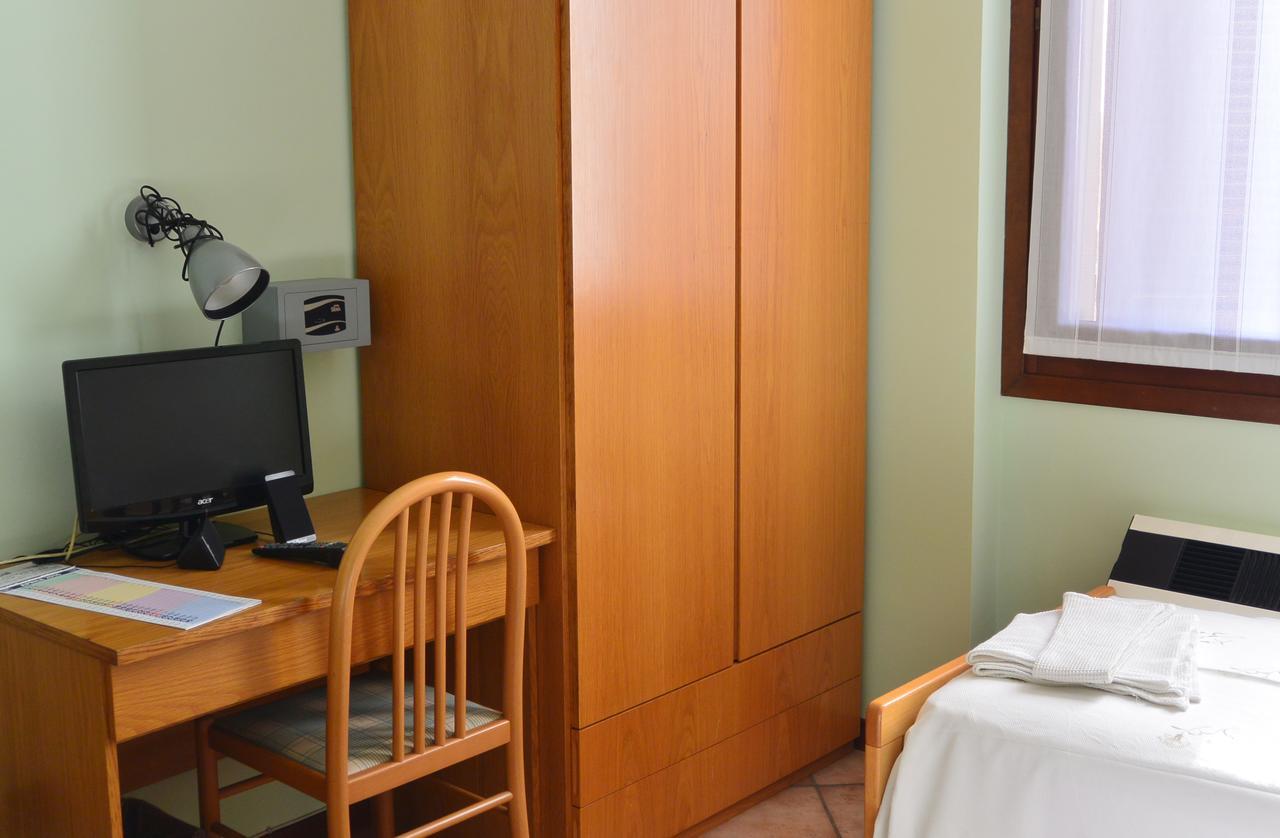 Albergo Escondido Soresina Buitenkant foto