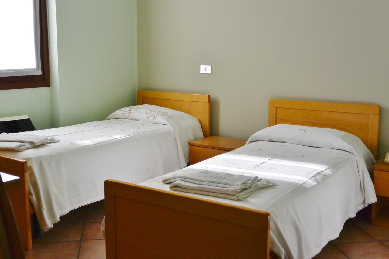 Albergo Escondido Soresina Buitenkant foto