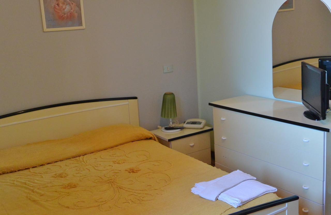 Albergo Escondido Soresina Buitenkant foto