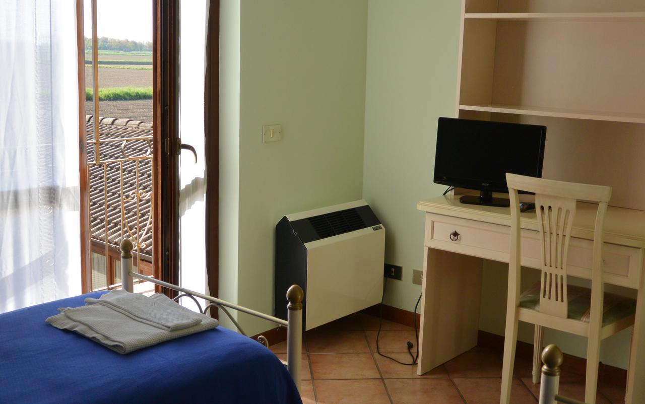 Albergo Escondido Soresina Buitenkant foto